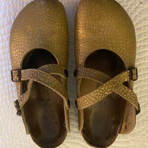 BIRKENSTOCK Birki’s Dorian Cross Strap Mules Size 39